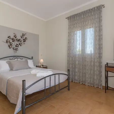 Ageri Stone House Apartment Sarakinadhon